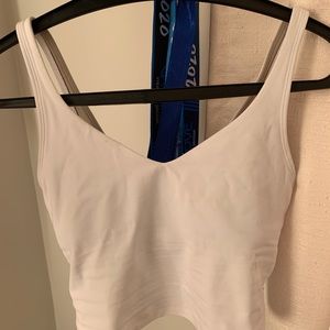 White align tank